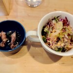 うみからそらへ - サラダと小鉢のホタルイカ