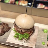 DINING & BAR TABLE 9 TOKYO - 