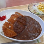 マルナカパワーシティー鳴門店フードコート - 料理写真:ロースかつカレー（サラダ付き）