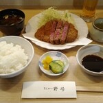 とんかつ野崎 - 牛ヒレカツレツ定食 3,900円