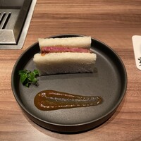 焼肉うしごろ 新宿三丁目店 - 