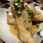 お酒とおかず かりなり - 甘鯛の唐揚げ。タレが旨い！