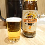 梅蘭 - ビール 中瓶 (キリンラガー) グラス1個、620円。