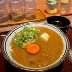 Kagawa Ippuku - カレーうどん 小、生卵トッピング
