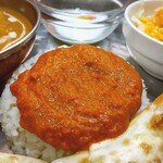 本格インドカレーの館 スパイス - キーマカレーをズーム。