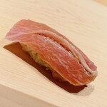 すが弥 - 大トロ。蛇腹部位です