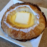 マカパン - カスタード＆クリームチーズ＠240円