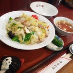 中華五十番 - 中華丼　850円(税抜)