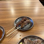 串焼肉・串焼きホルモン てが利 - ツラミとロース