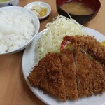 Tonkatsu Yamabe - これで850円。エビフライは290円で追加！