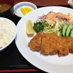 伊勢道安濃SA(下り) レストラン - 三重豚ロースカツ定食 1000円