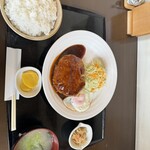 Oshokuji Ando Kissa Kuitei - ジャンボハンバーグ定食1500円