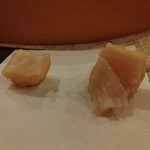 秋田 てんぷら みかわ - ⑫帆立貝柱｡手で裂くのがポイント