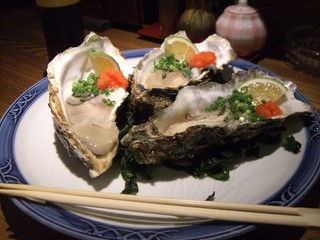 Robatayakikisaku - 冷蔵庫から見えた牡蠣が美味そうで...ボリュームが良い!美味い!