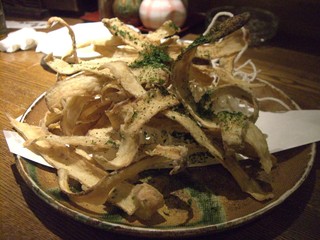 Robatayakikisaku - ごぼうチップ　おなかいっぱいでも食べれちゃう食感!