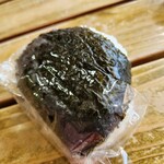 Michi No Eki Onigiri Ya Kappougi - 梅(330円)です。