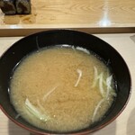 和さび - 魚のアラの味噌汁｡濃厚で塩味強め｡