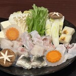 泳ぎとらふぐ活蟹料理 あじ平 - 