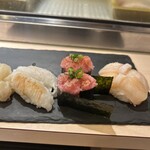 Sushi Bar にぎりて - 