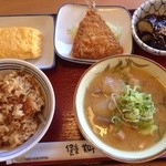 Nagoya Moriyama Shokudou - 2人でシェア定食
