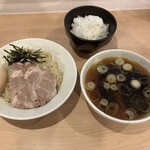 Menya Fukuyoshi - つけ麺小　煮卵　半ライス
