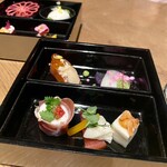 DINING & BAR TABLE 9 TOKYO - 