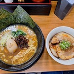 天下ご麺 - 藤井家のラーメン、焼き豚飯