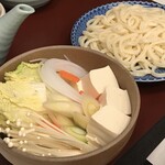 四日市みやび - 野菜盛り合わせ・うどん