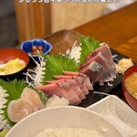 みやたや - カツオ、寒ブリ、生ホタテ刺し盛り定食