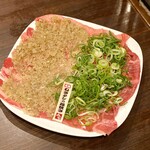 黒毛和牛まるごと一頭買い 炭火焼肉 道頓堀みつる - ねぎタンの塩焼き ミックス