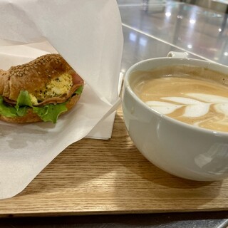 シナボン・シアトルズベストコーヒー_1