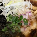 RAMEN LAB REN 煉 - 醤油:細麺（選択）、黒ばらのり（トッピング）、鳥チャーシュー→豚ももチャーシュー（変更）