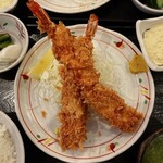 巣鴨ときわ食堂 - 【2023年09月】エビフライ＠940円、定食@320円、タルタル＠90円、メインアップ。大ぶりですねえ。