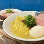 むかん 初台 - 名古屋コーチン塩・味玉