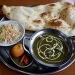 ナマステキッチン - ほうれん草チキンカレーセット