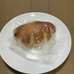 ベーカリー つむじ風 - クリームパン