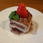 KITCHEN TSUNAGU - １月のケーキ、ブラックショートケーキ