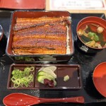 うなぎの一福堂 - 竹（3/4尾）＋肝吸い変更＋鰻肝串焼き
2400円＋100円＋300円