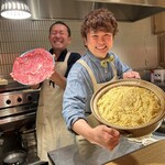 虎ノ門 とだか - 筍ごはんを持った店長