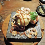 ミアスタンド - キャラメルナッツケーキ