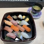 Kaiten sushi no ichi oshikoshiten - 朝得にぎり(税込1048円)