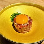肉の山翔 - レアステーキユッケ