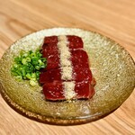 肉の山翔 - 厚切りレバー