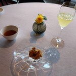 Ristorante Sakura Kagami - タラーリは、イタリアの南部のお菓子　これを食べてお待ちください