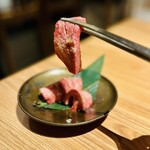 肉の山翔 - 厚切りタン
