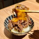 肉の山翔 - 薄切りカルビ