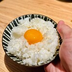 肉の山翔 - 銀シャリ黄卵