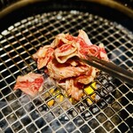 肉の山翔 - 薄切りカルビ