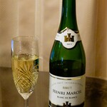 ジュピター - ドリンク写真:アンリ マルセル ブラン・ド・ブラン ブリュット