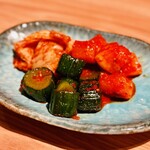 肉の山翔 - キムチ盛り